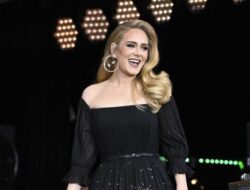 Adele Pastikan Bakal Rehat untuk Waktu yang Sangat Lama