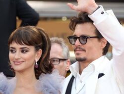 Johnny Depp Siap Kembali ke Hollywood, Main Sinema Bareng Penelope Cruz