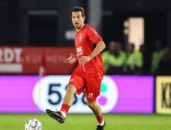 Thom Haye Pernah Main Bagus, Almere City Tetap Kalah di Liga Belanda