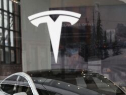 Indonesia Penjualan Barang ke Luar Negeri Bahan Baku Baterai Kendaraan Pribadi Listrik Tesla Bulan Ini