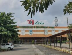 Lulu Hypermarket BSD Tutup
