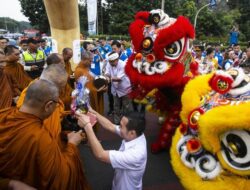 Ritual Pindapata Jelang Waisak di Kemayoran