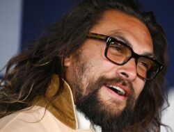 Jason Mamoa Rela Tampil Klimis Tanpa Jenggot Demi Dune 3