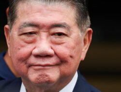 Pengganti Pemimpin Thailand Belum Jelas, Plt PM Ingin Bubarkan Parlemen