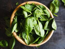 7 Sayuran Tinggi Kalsium Ini Bantu Tulang Sehat saat Menua