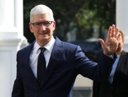 Tim Cook Disebut Bakal Mundur dari Apple Tahun Depan, Ada Apa?