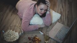 Waspada, Kebiasaan Begadang Bisa Tingkatkan Risiko Diabetes