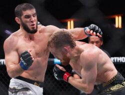 Reaksi Makhachev usai Rebut Gelar Juara Dunia UFC dari Della Maddalena