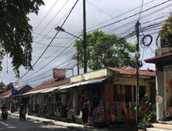 Pelajar Jepang ‘Nyolong’ di Toko Bali, Sekolah Minta Maaf