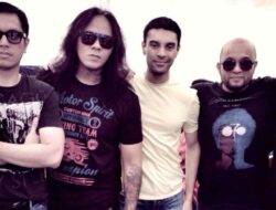 Didi Riyadi Langsung Ziarah ke Makam Lucky Widja sehabis Umrah