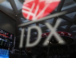 IHSG Ambrol 8 Persen, BEI Setop Perdagangan Saham Sementara