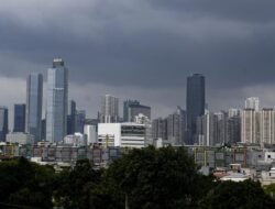 BMKG Ingatkan Waspada Hujan Lebat Hari Ini Sampai sekarang Selasa