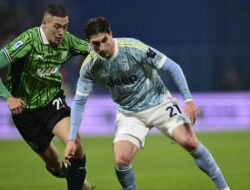 Midfielder Sassuolo Semprot Performa Buruk Jay Idzes dkk