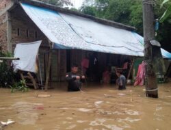 Kabupaten Tangerang 3 Hari Terendam Bencana Banjir, 1000 Orang Mengungsi