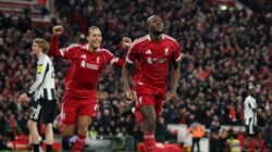 Konate Menangis Saat Rayakan Gol ke Gawang Newcastle