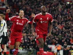 Konate Menangis Saat Rayakan Gol ke Gawang Newcastle